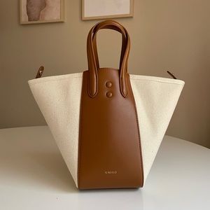 X Nihilo Mini Eight - Canva